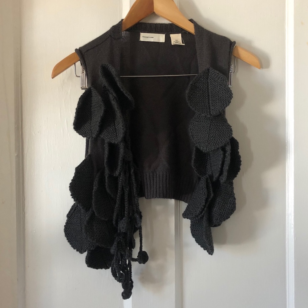 Sleeping On Snow Draped Leaf Knit Vest S/M